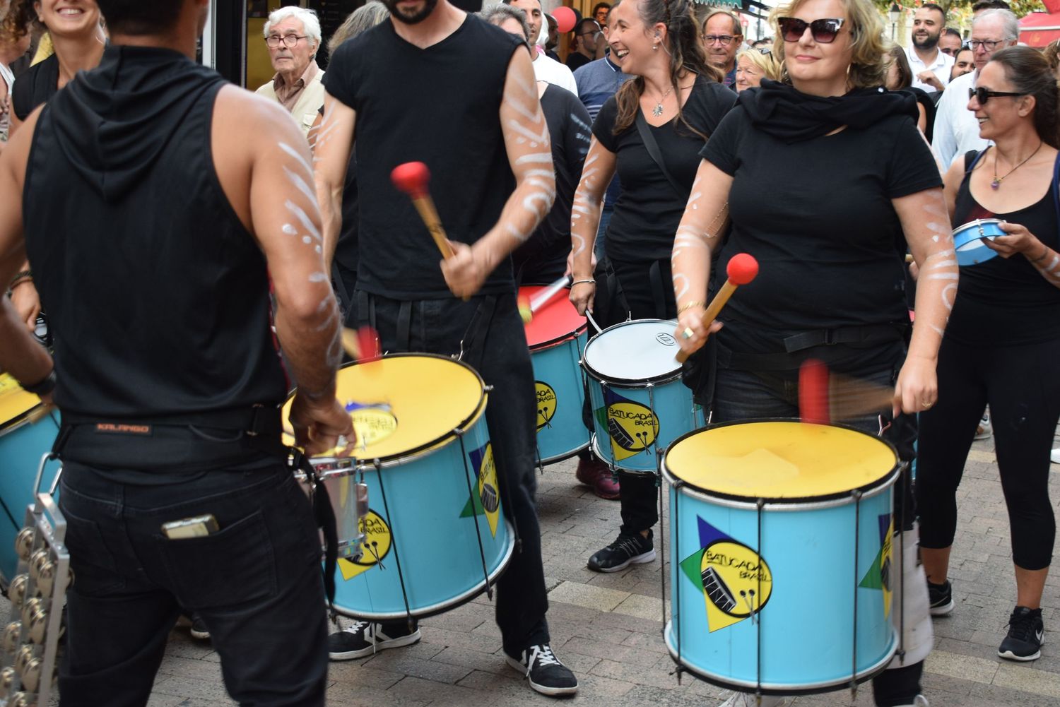Batucada-St-Jean-rue-republique 04